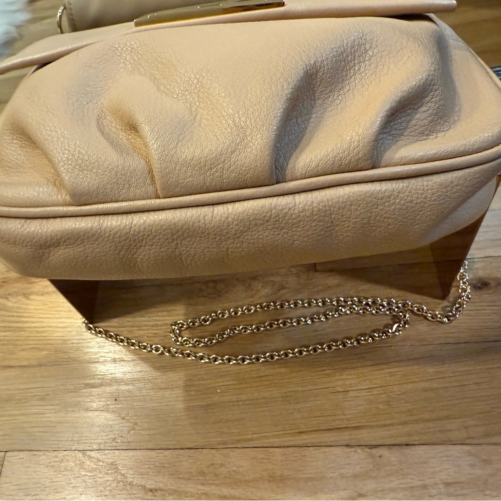 Fendi Beige Crossbody Bag with Gold Chain - Picture 6 of 17